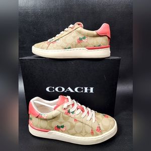 New Coach Sneakers Strawberry print sz 6.5